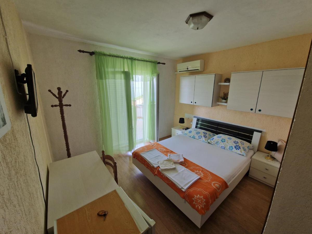 Rooms Anita Sibinj Сибин Кръмпотски Екстериор снимка