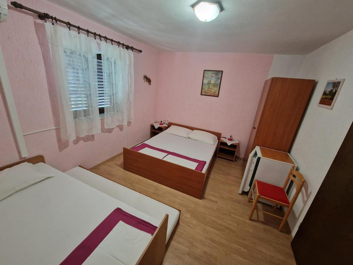 Rooms Anita Sibinj Сибин Кръмпотски Екстериор снимка