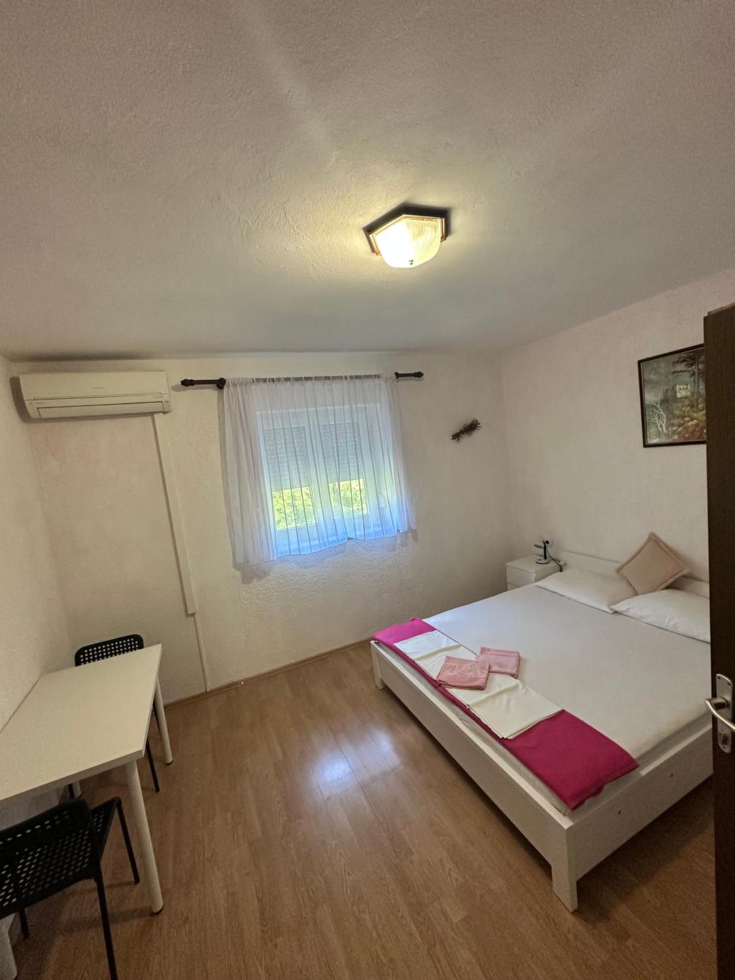 Rooms Anita Sibinj Сибин Кръмпотски Екстериор снимка